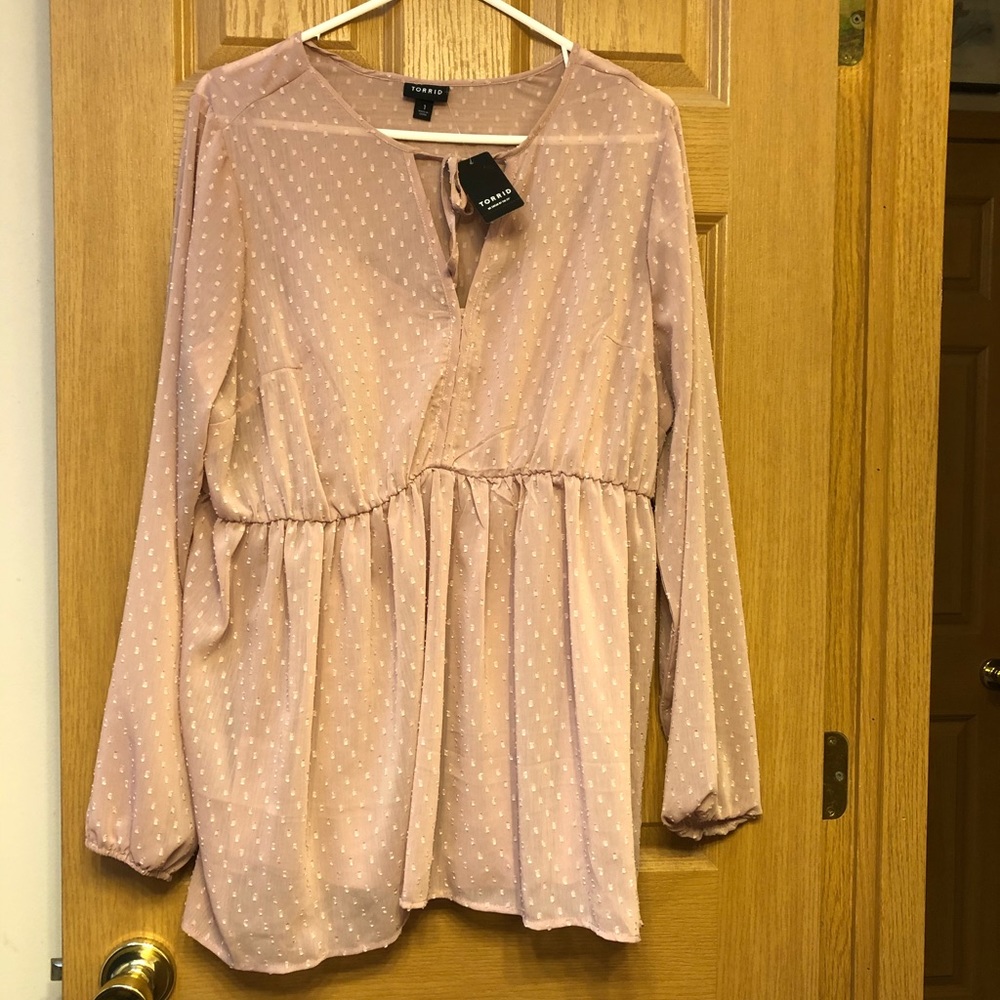 NWT 1X Torrid Blush Babydoll Top